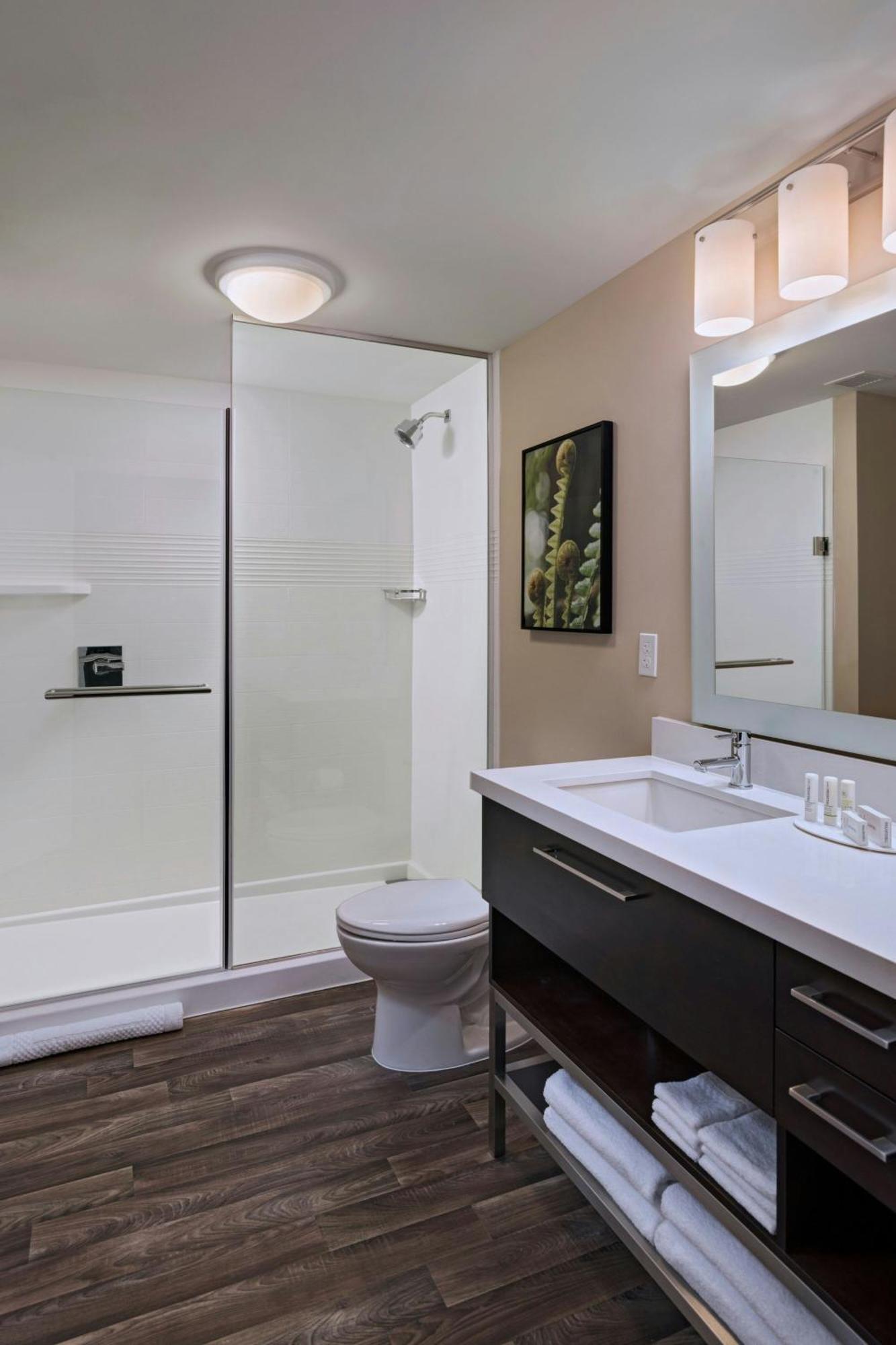 Towneplace Suites By Marriott Tacoma Lakewood Exterior photo