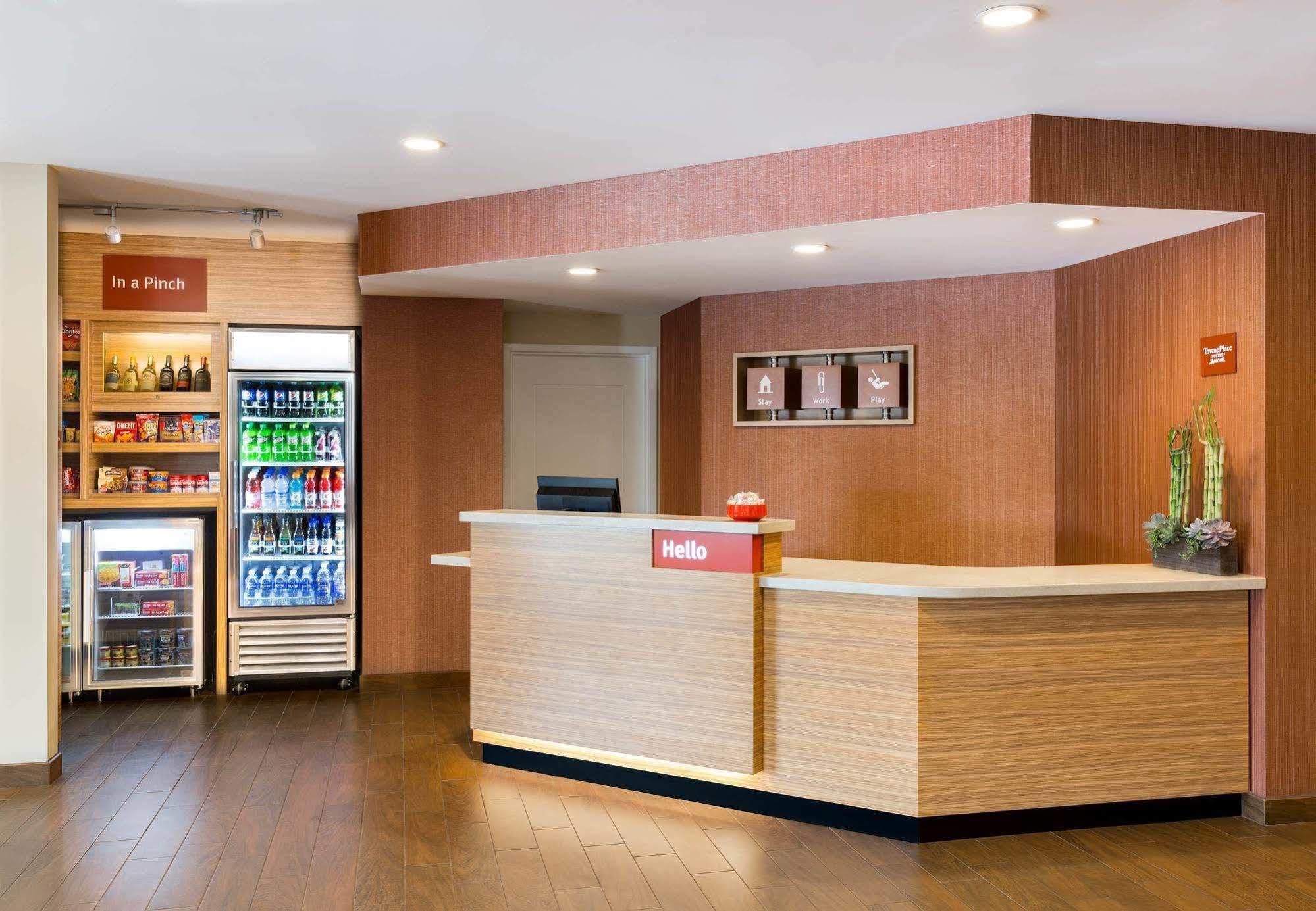 Towneplace Suites By Marriott Tacoma Lakewood Exterior photo